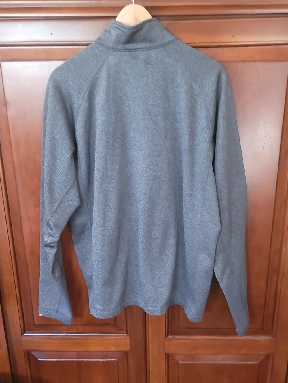 The North Face Heather Gray Pullover with Red Zip Accent SZ XL